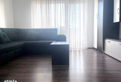 Apartament cu 3 camere decomandat în Micro 4