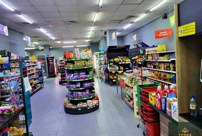 Spațiu comercial, de 287 mp, în Tomis II - 2