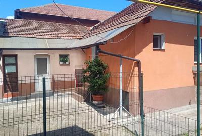 Casă cu 4 camere în Bujoreni - 3