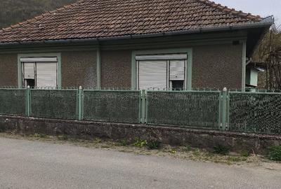 Casă cu 3 camere cu Teren 700 Mp în Hărău - 3
