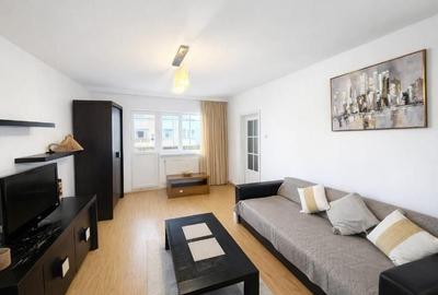 Apartament cu 3 camere decomandat, mobilat în Tineretului