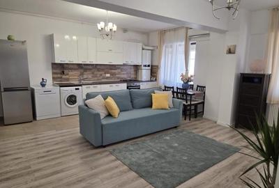 Apartament cu 3 camere semidecomandat, mobilat în Dămăroaia