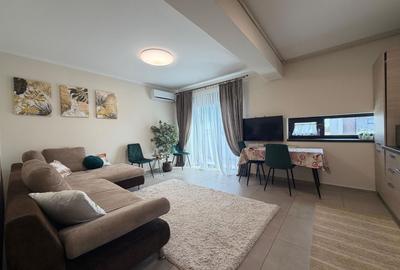 Apartament cu 3 camere decomandat, mobilat în Dumbrăvița