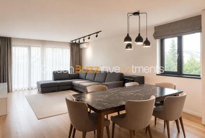Apartament cu 4 camere decomandat, mobilat în Iancu Nicolae