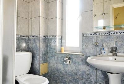 Casă individuală cu 5 camere cu Canalizare în Central - 11