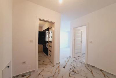 Garsonieră decomandată în Girocului