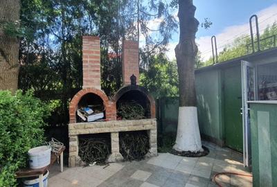 Casă cu 11 camere cu Canalizare în Mamaia-Sat