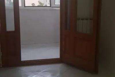 Apartament cu 2 camere decomandat în Rogerius
