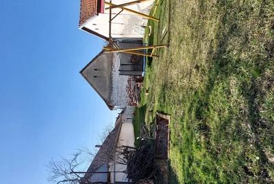 Casă cu Teren 1270 Mp în Ianova - 2