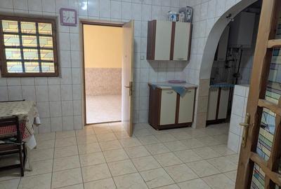 Casă cu 6 camere cu Canalizare în Tărtășești