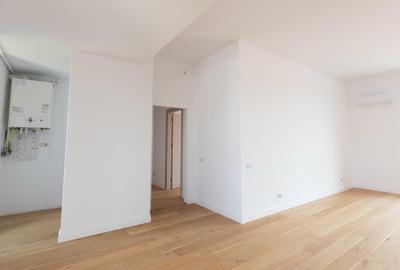 Apartament cu 4 camere decomandat în Aviației