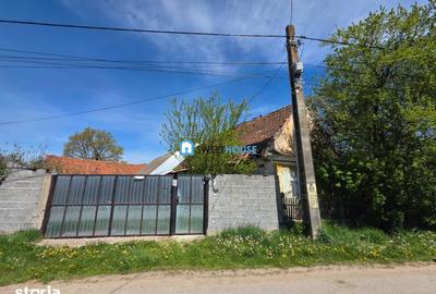 Casă cu 3 camere cu Teren 1100 Mp în Părău