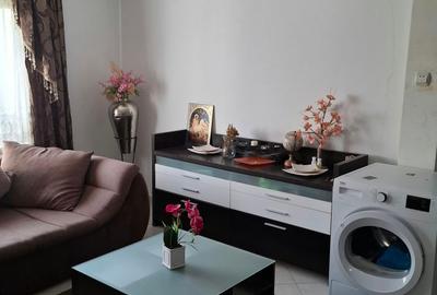 Apartament cu 4 camere decomandat în Vitan