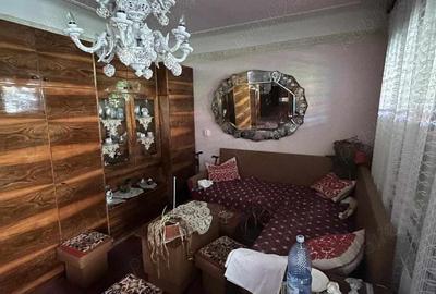 Casă cu 3 camere în Aleșd - 9