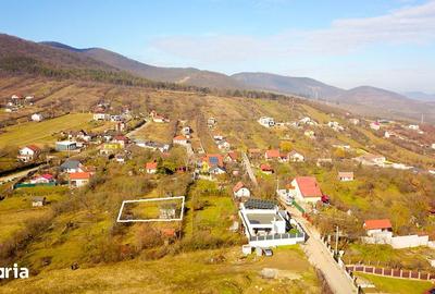 Teren de 500 mp, în Vulcan - 2