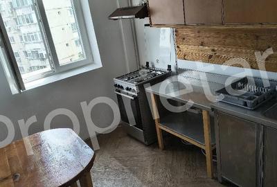 Apartament cu 2 camere decomandat în Apărătorii Patriei - 3
