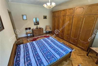 Apartament cu 3 camere decomandat, mobilat în Sub Arini - 13
