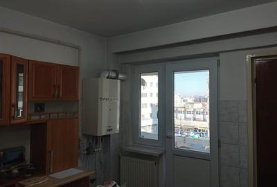 Apartament cu 3 camere decomandat, mobilat în 9 Mai - 1