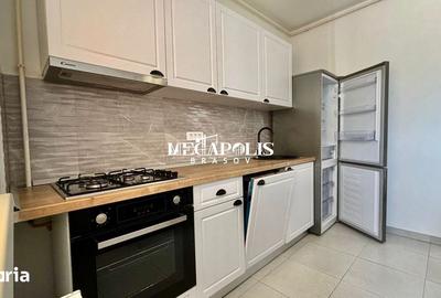 Apartament cu 3 camere decomandat în Tractorul - 12