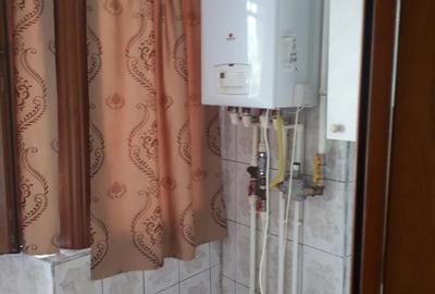 Apartament cu 2 camere decomandat în - 7