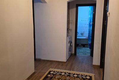 Apartament cu 4 camere decomandat în Central - 3