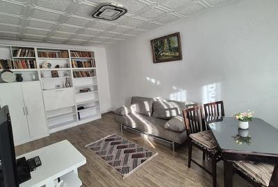 Apartament cu 2 camere decomandat în Vest
