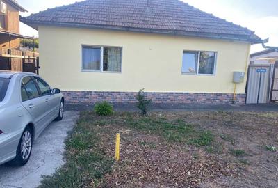 Casă cu 4 camere în Sânpaul