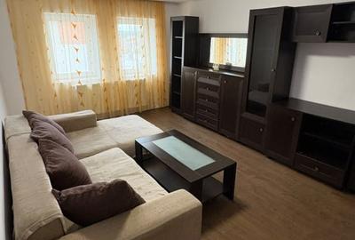 Apartament cu 2 camere decomandat, mobilat în Exterior Est