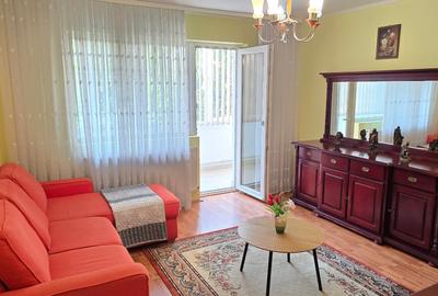 Apartament cu 21 camere decomandat în Bălcescu