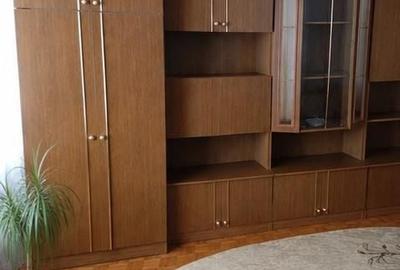 Apartament cu 2 camere decomandat în Uiasca