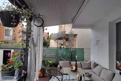 Apartament cu 2 camere decomandat în Central