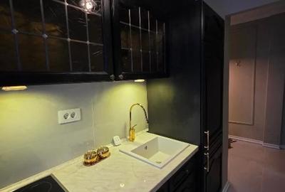 Apartament cu 3 camere decomandat în Cetății