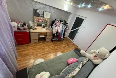 Apartament cu 4 camere decomandat în Central - 8