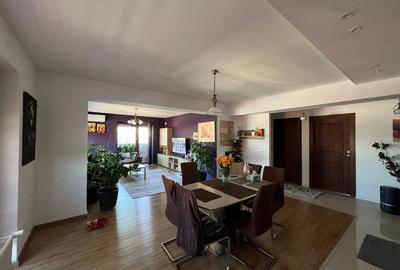 Apartament cu 3 camere decomandat în Pantelimon