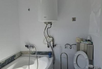 Casă cu 4 camere în Cetății