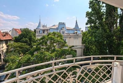 Apartament cu 2 camere în P-ța Victoriei - 1