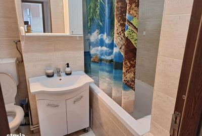 Apartament cu 2 camere decomandat în Micro 3 - 3
