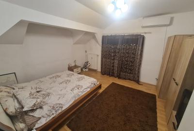 Garsonieră decomandată în Central