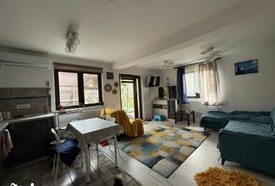 Casă cu 8 camere cu Teren 1010 Mp în Afumați - 1