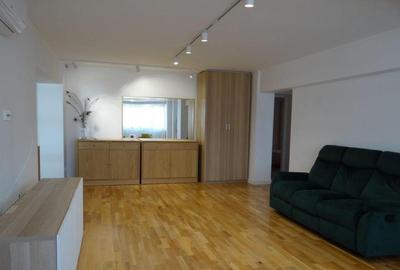 Apartament cu 3 camere semidecomandat, mobilat în Decebal - 12