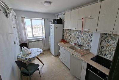 Apartament cu 2 camere decomandat în Casa de Cultură