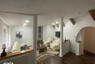 Apartament cu 5 camere în Central