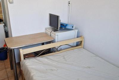 Garsonieră decomandată în UMT - 2