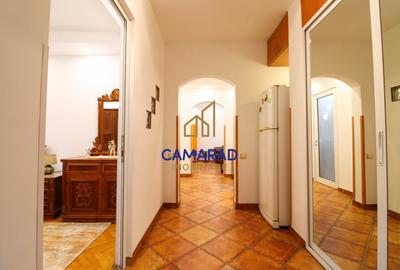 Apartament cu 3 camere decomandat, mobilat în Basarabia - 10