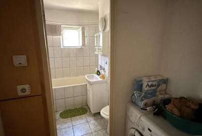 Apartament cu 3 camere decomandat în Micro 17 - 2