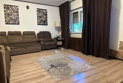 Apartament cu 2 camere decomandat, mobilat în Decebal