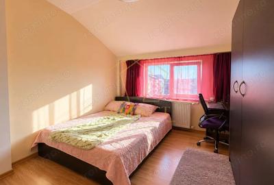 Apartament cu 3 camere decomandat în Dâmbovița - 2