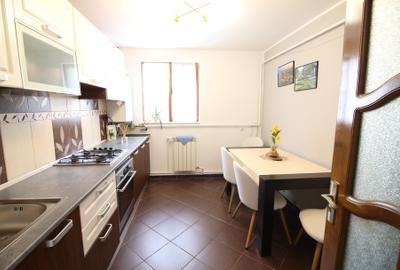 Apartament cu 2 camere decomandat în Micro 20 - 7