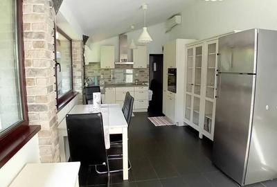 Casă cu 4 camere în Mogoșoaia