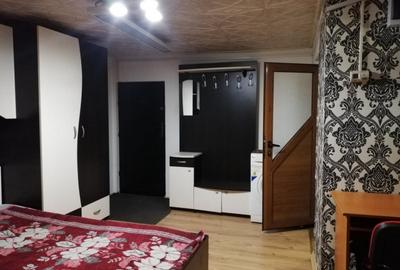 Spațiu comercial, de 25 mp, în Central - 1